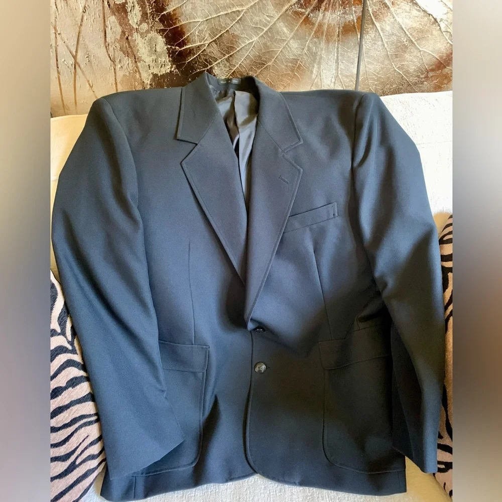 LN MEN’S ALLYN CAREER BASICS CLASSIC BLAZER JACKET. 2 BUTTON DOWN FRONT, MACY’S